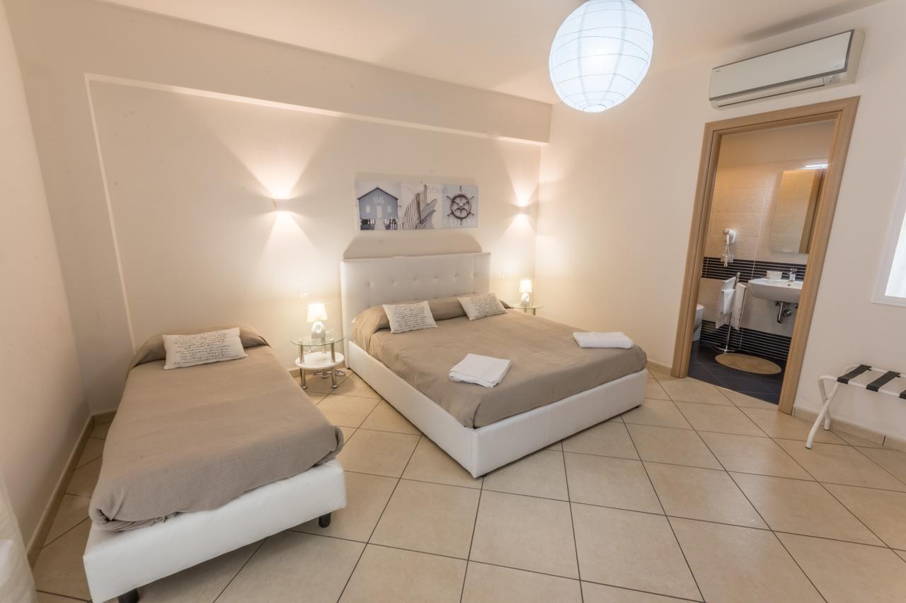 Bed and Breakfast Riva Del Sol Санта-Тереза-ди-Рива Экстерьер фото